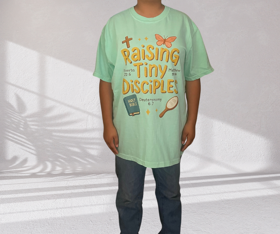 Raising Tiny Disciples Tee – Mama Edition