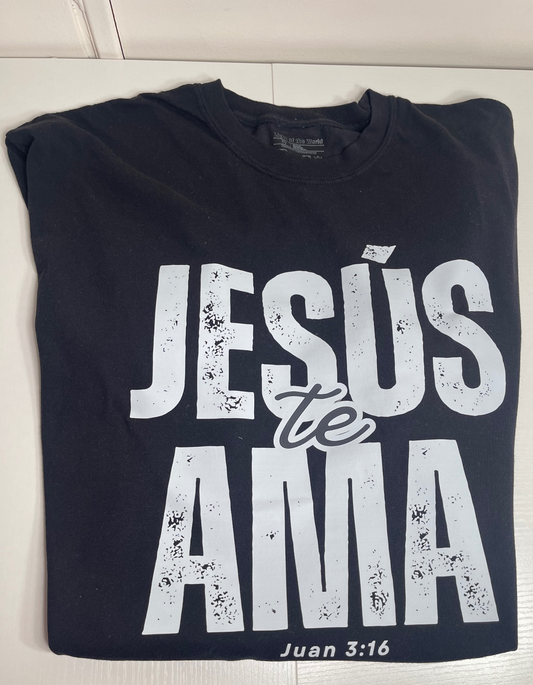 Jesus Te ama Comfort Colors Tee - Black/white